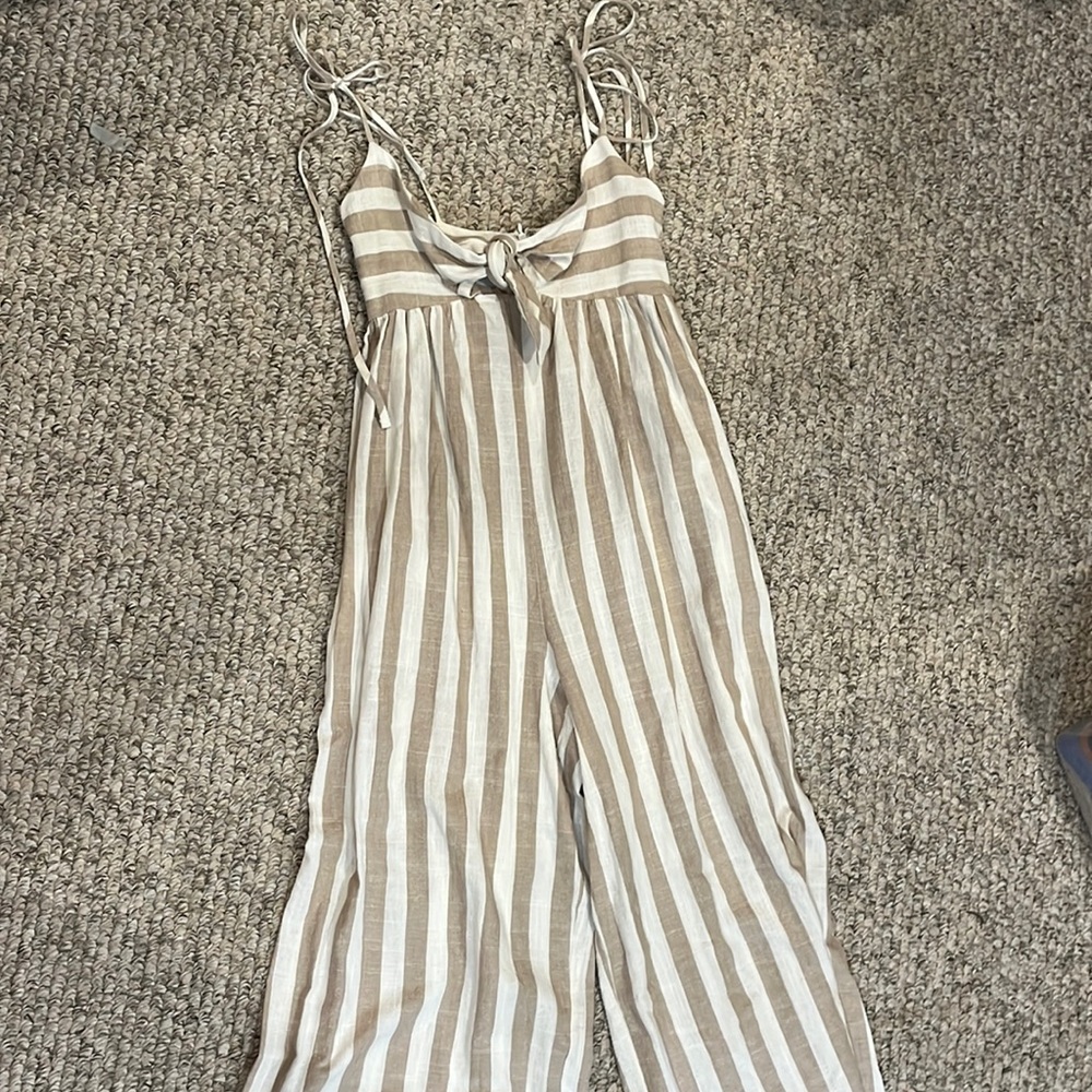 Brand new Urban Outfitters adjustable jumpsuit